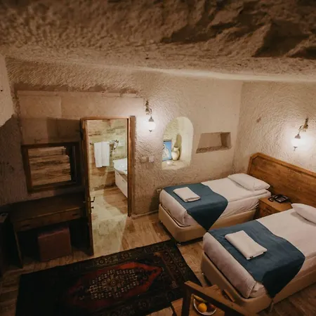 Albatros Cave 네브셰히르