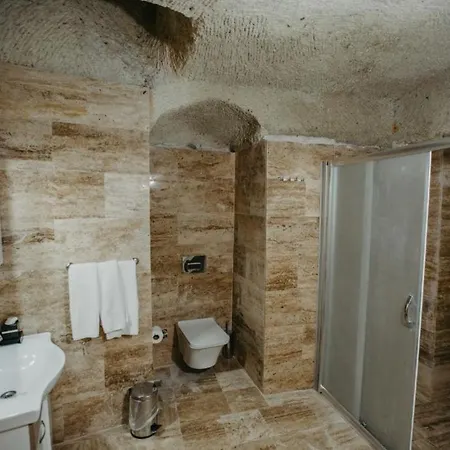 Albatros Cave 3*